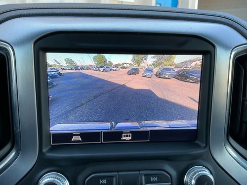 Used 2022 GMC Sierra 1500 Elevation w/ Preferred Package AWD/4WD image 19
