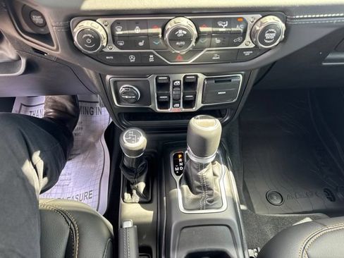 New 2026 Jeep Gladiator Sport AWD/4WD image 13