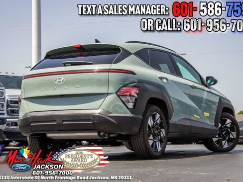 Used 2024 Hyundai Kona SEL FWD image 4