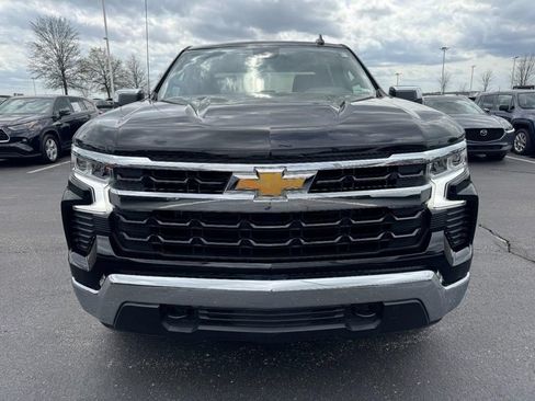 Used 2025 Chevrolet Silverado 1500 LT AWD/4WD image 9