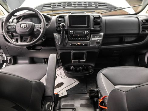 Used 2025 RAM ProMaster 2500 FWD image 29
