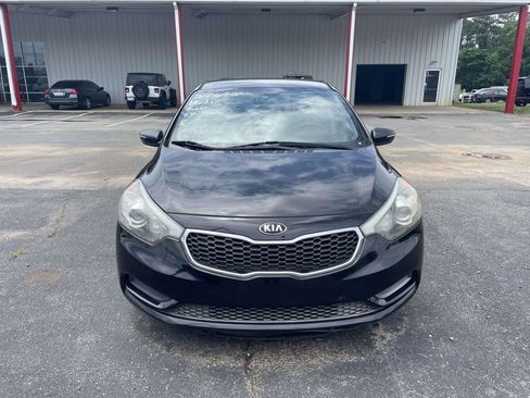 Used 2016 Kia Forte LX w/ LX Popular Plus Package FWD image 2