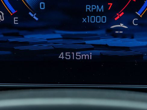 Used 2026 Chevrolet Suburban High Country AWD/4WD image 21