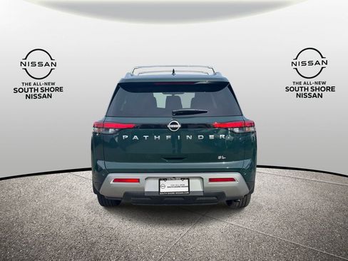 Used 2025 Nissan Pathfinder SL FWD image 6