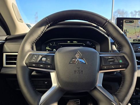 New 2026 Mitsubishi Outlander SEL image 33