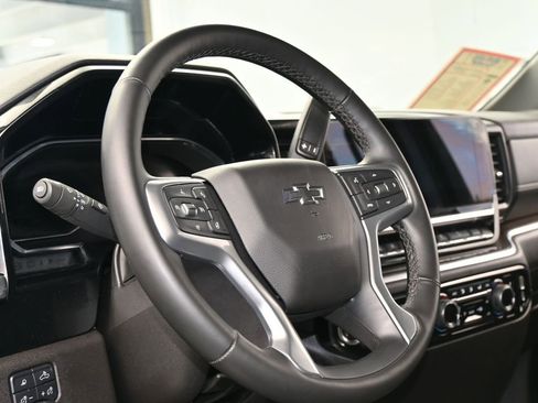 Used 2025 Chevrolet Silverado 2500 LT w/ Trail Boss Package image 14