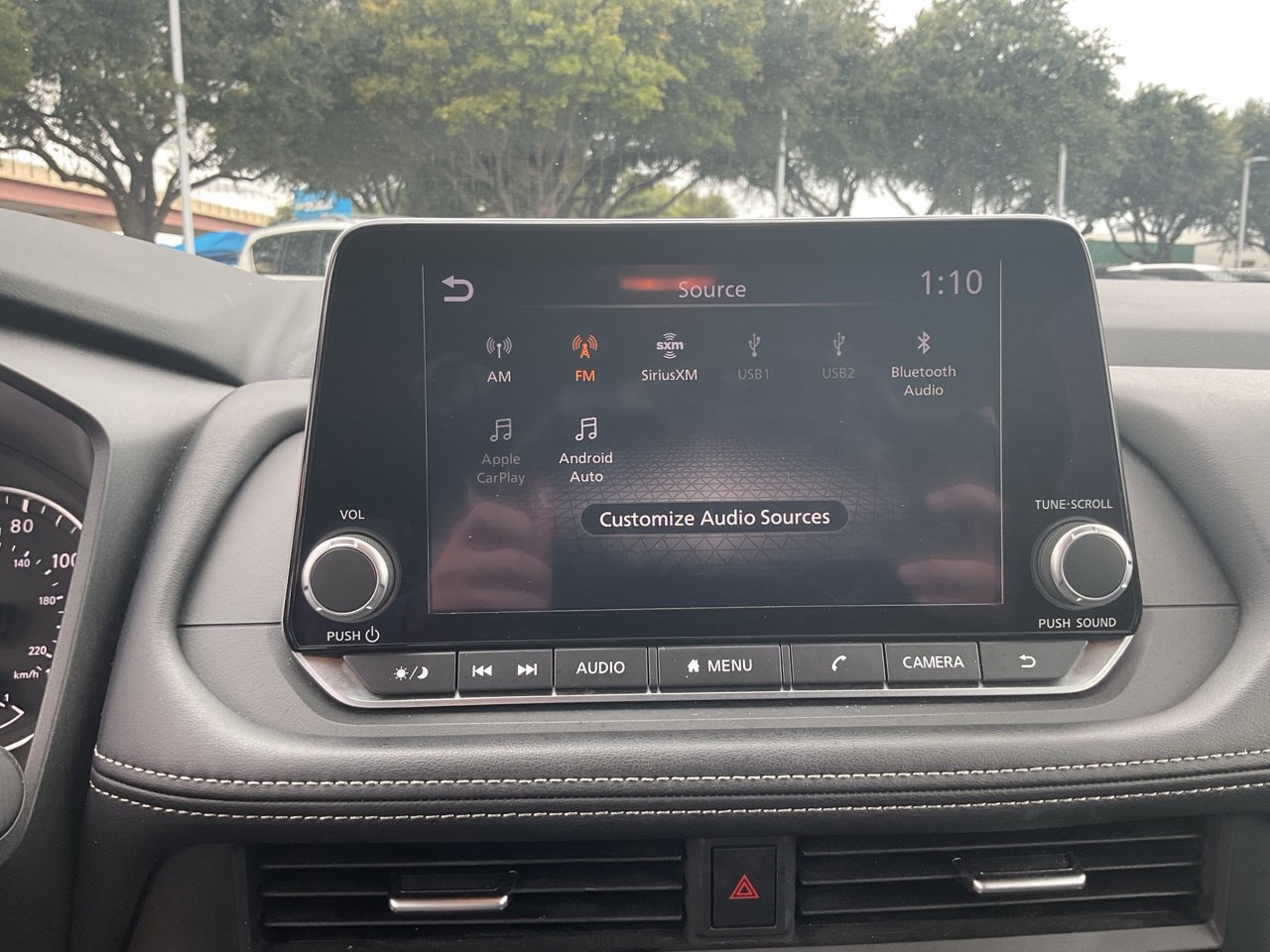 Used 2025 Nissan Rogue SV FWD image 32