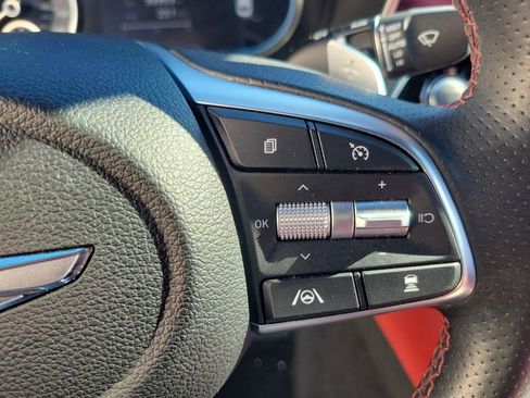 Used 2023 Genesis G70 2.0T w/ Sport Prestige Package image 27