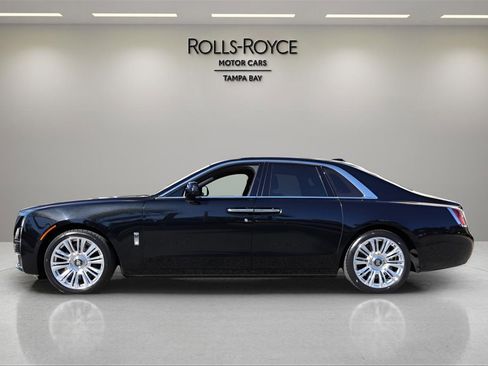 Certified 2021 Rolls-Royce Ghost image 3