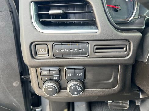 Used 2021 Chevrolet Tahoe LT w/ Rear Media and Nav Package image 45