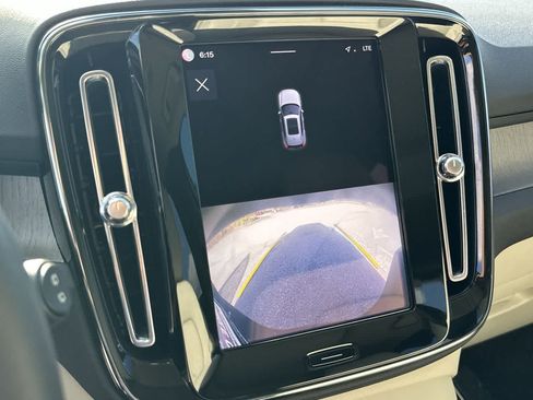 Used 2023 Volvo XC40 B5 Plus w/ Driver Assist Package AWD/4WD image 26