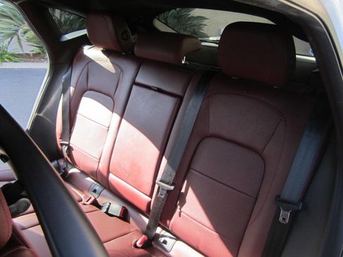 Used 2021 Jaguar E-PACE 300 Sport image 15