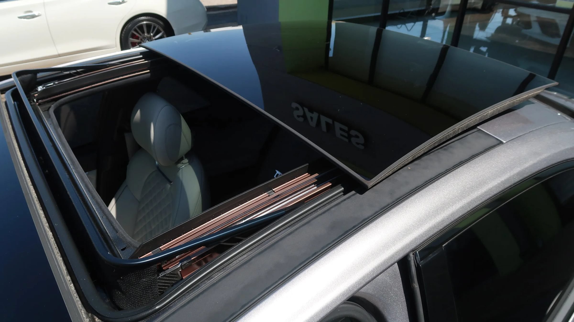 Used 2022 Genesis G70 3.3T RWD image 52