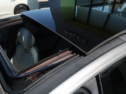 Used 2022 Genesis G70 3.3T RWD image 52