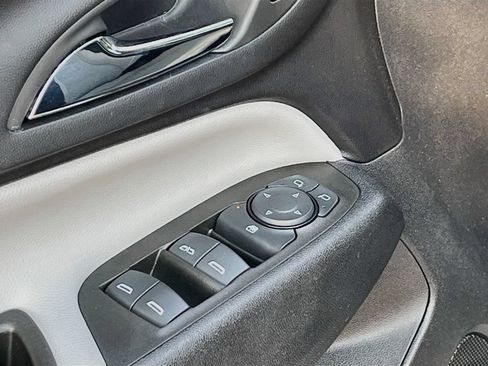 Used 2023 Chevrolet Equinox LT w/ Driver Convenience Package AWD/4WD image 17