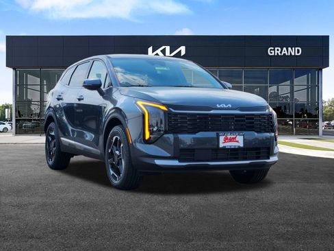 New 2027 Kia Sportage S AWD/4WD image 2