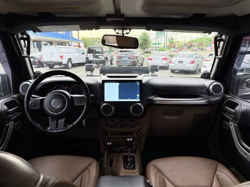 Used 2013 Jeep Wrangler Unlimited Sahara w/ Connectivity Group AWD/4WD image 21