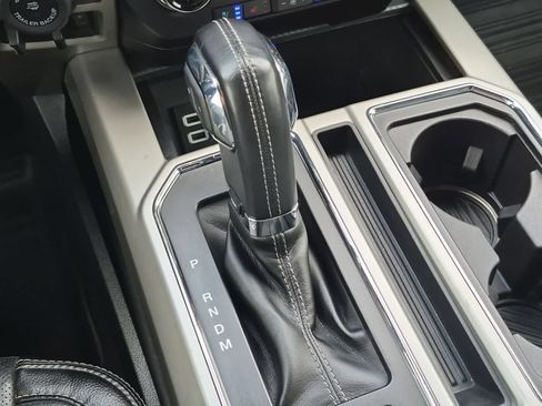 Used 2018 Ford F150 Lariat w/ Equipment Group 502A Luxury AWD/4WD image 34