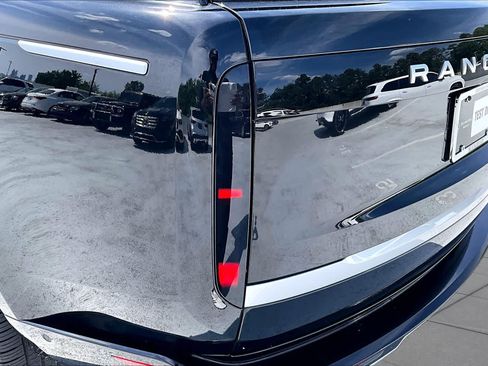 Used 2023 Land Rover Range Rover Autobiography AWD/4WD image 81