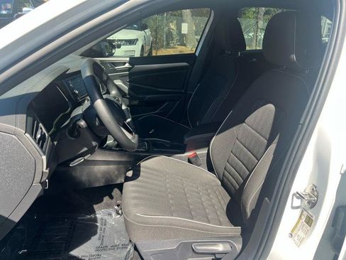 Used 2022 Volkswagen Jetta Sport FWD image 7