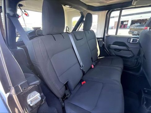 Used 2021 Jeep Wrangler Unlimited Sahara AWD/4WD image 29