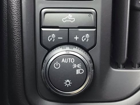 New 2025 Chevrolet Silverado 1500 Custom image 28