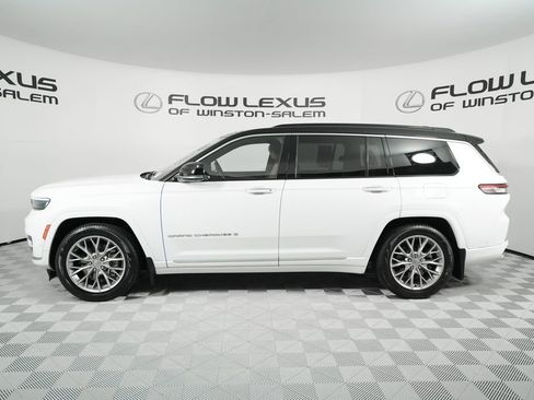 Used 2025 Jeep Grand Cherokee L Summit AWD/4WD image 4