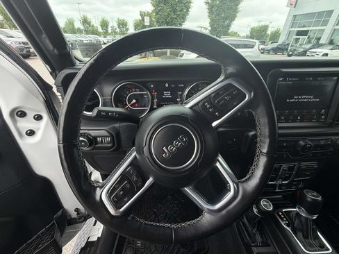 Used 2021 Jeep Wrangler Unlimited Sahara AWD/4WD image 10