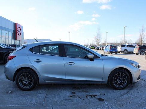 Used 2014 MAZDA MAZDA3 i Sport image 6