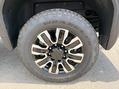 New 2026 GMC Sierra 2500 Denali Ultimate AWD/4WD image 26
