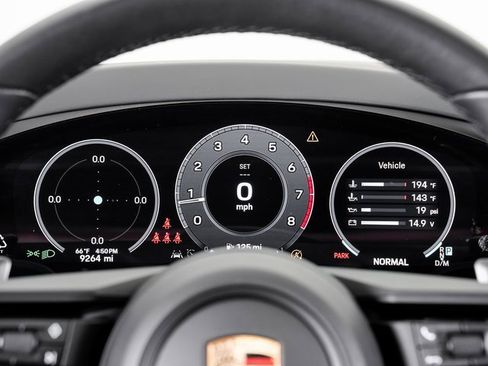 Used 2024 Porsche Cayenne image 17