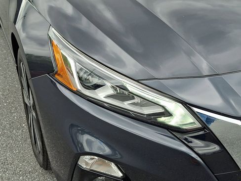 Certified 2022 Nissan Altima 2.5 SL FWD image 10