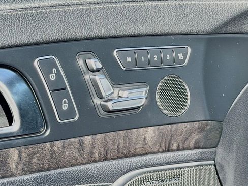 Used 2013 Mercedes-Benz SL 63 AMG image 18