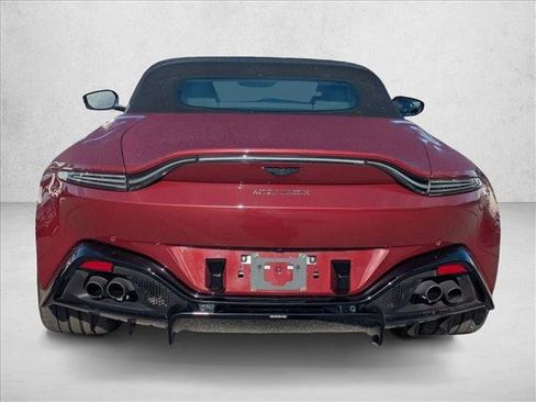 Used 2021 Aston Martin V8 Vantage Roadster image 7