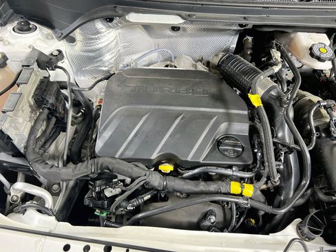 Used 2024 Buick Envista Preferred w/ Advanced Safety Package FWD image 28