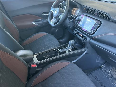 Used 2022 Nissan Kicks SR w/ Interior Electronics Package FWD image 15