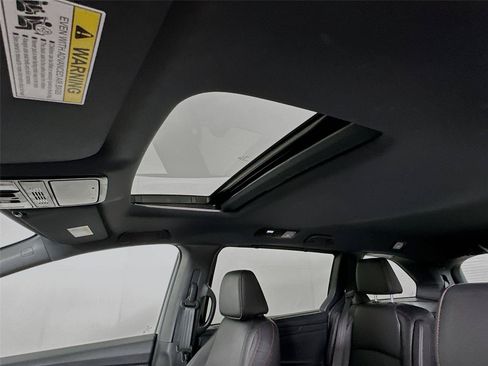 Used 2024 Honda Odyssey Sport image 17