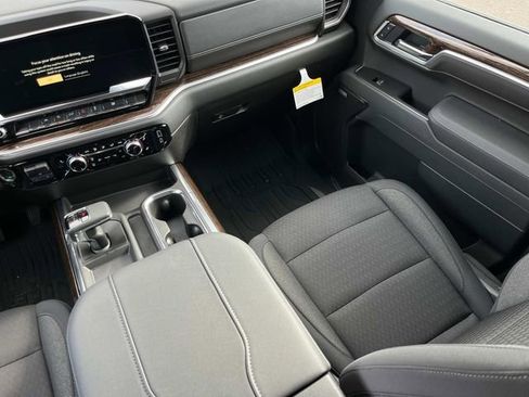 New 2025 GMC Sierra 1500 Elevation w/ Preferred Package image 15