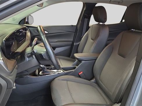 Used 2024 Buick Encore GX Preferred w/ Comfort Package image 11