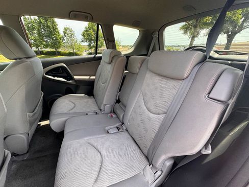 Used 2011 Toyota RAV4 4WD w/ Base L4 Extra Value Pkg image 24