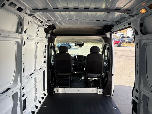 Used 2024 RAM ProMaster 2500 image 21