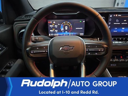 Used 2025 Chevrolet Colorado Z71 w/ Z71 Convenience Package 2 AWD/4WD image 16