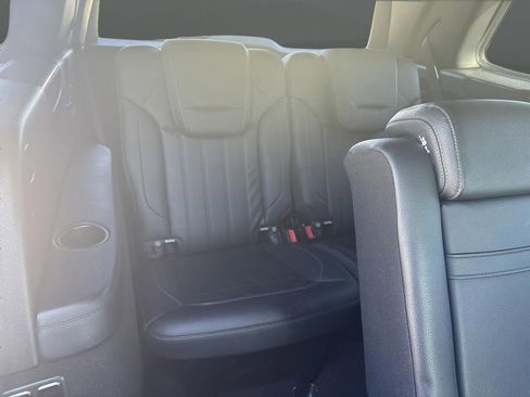 Used 2017 Mercedes-Benz GLS 450 4MATIC image 32
