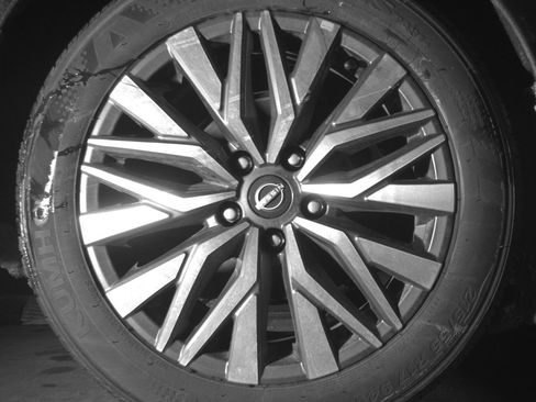 Used 2025 Nissan Altima 2.5 SV FWD image 15