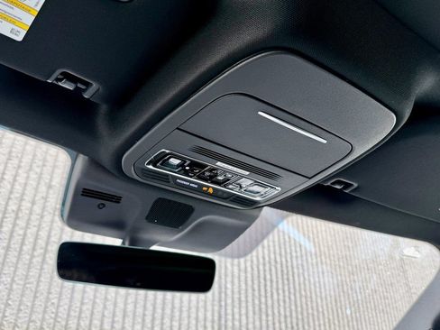 Used 2025 Lincoln Navigator Reserve w/ Jet Appearance Package AWD/4WD image 40
