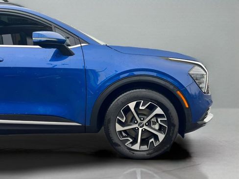 Used 2025 Kia Sportage EX w/ Premium Package image 27