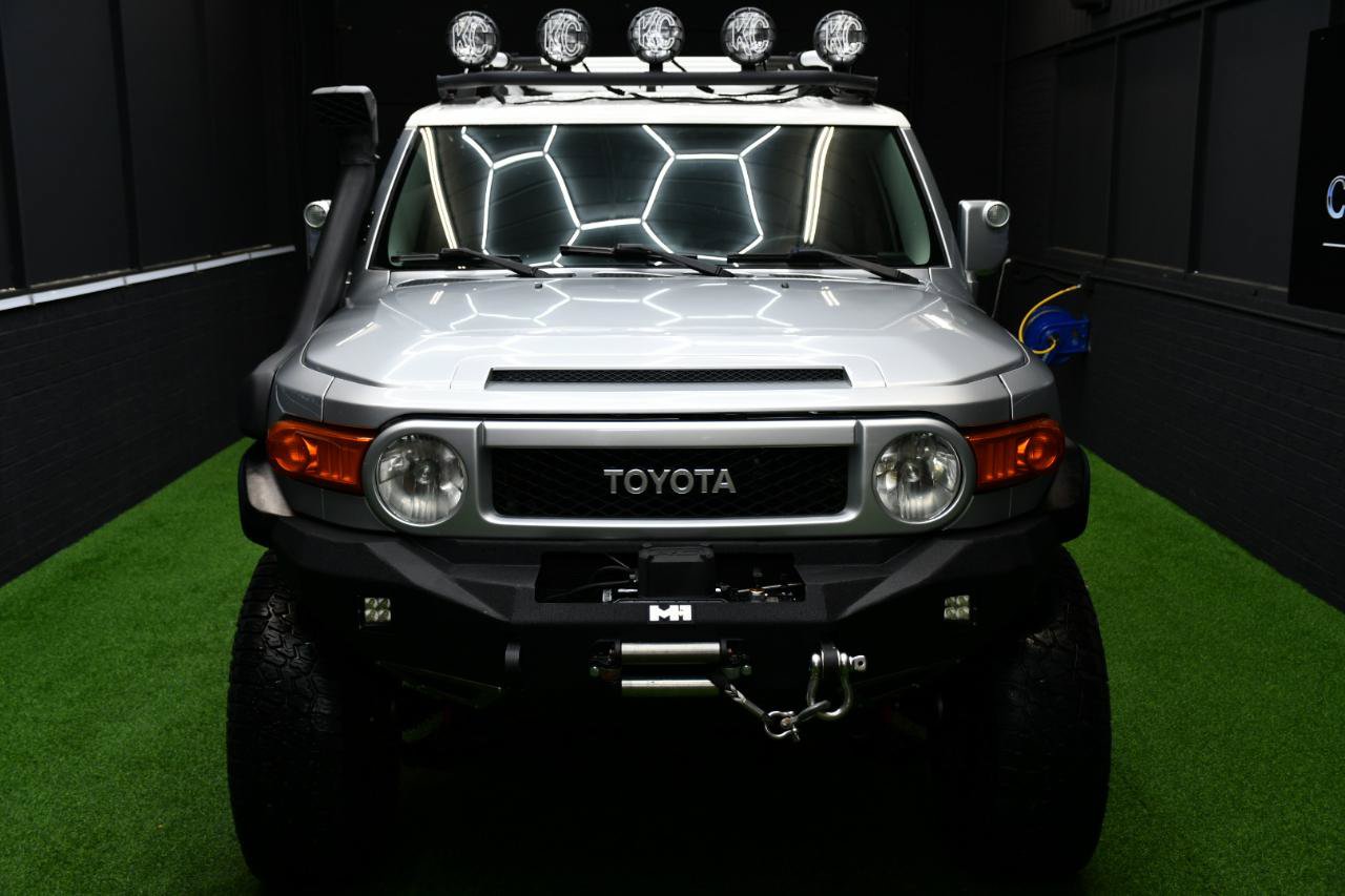 Used 2008 Toyota FJ Cruiser 4WD w/ Convenience Pkg image 2