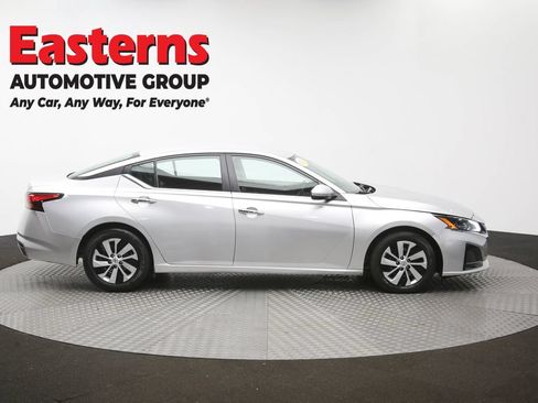 Used 2023 Nissan Altima 2.5 S FWD image 43