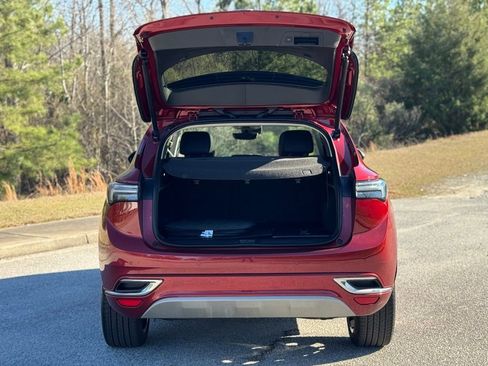 Used 2023 Buick Envision Avenir image 22