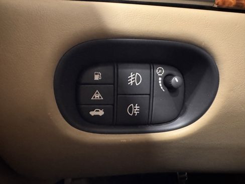 Used 2007 Jaguar XKR R image 11